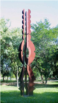 Francine Secretan (Bolívia).<br />Amuleto para recibir el canto de las flores,1997.<br />Escultura em aço cor-ten,<br />9 m de altura (três módulos de 3 m).<br />Parque Marinha do Brasil